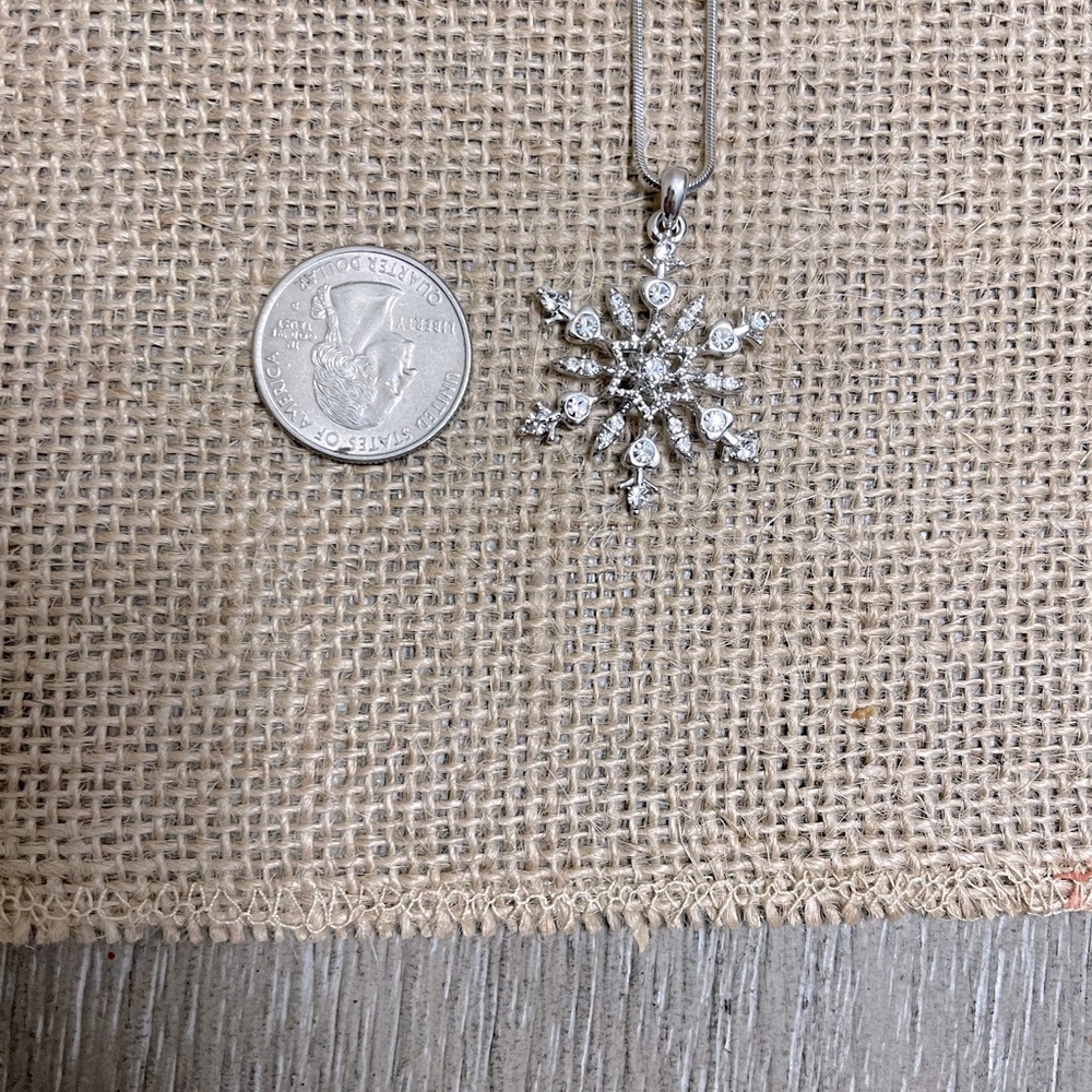 Snowflake Necklace - Picture 4 of 4